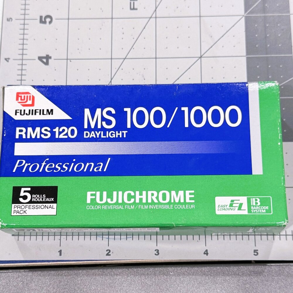New Fuji Film Fujichrome RMS 120 Daylight MS100/1000 5 Roles - Vintage Expired